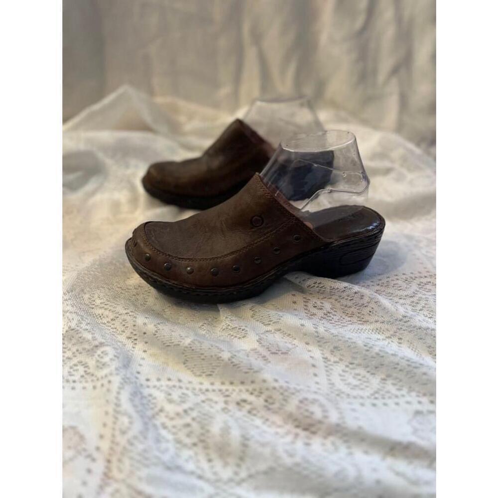 Women's Born‎ Leather Clogs Size 9 Brown